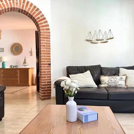 Casa Del Mar, Stunning With Swimming Pool * Sitio de Calahonda