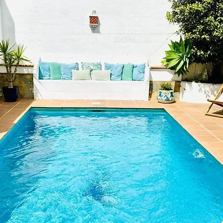 Villa Casa Del Mar, Stunning With Swimming Pool *