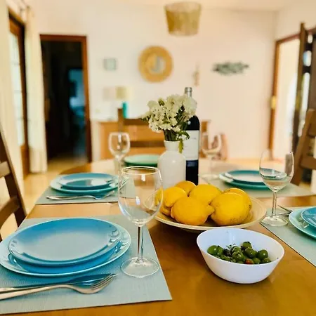 Casa Del Mar, Stunning With Swimming Pool Villa *