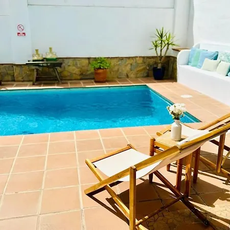 Casa Del Mar, Stunning With Swimming Pool Villa *