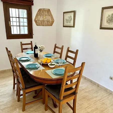 Casa Del Mar, Stunning With Swimming Pool *