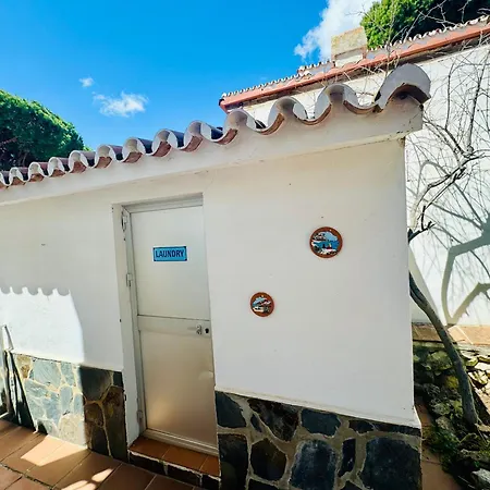 Villa Casa Del Mar, Stunning With Swimming Pool Sitio de Calahonda