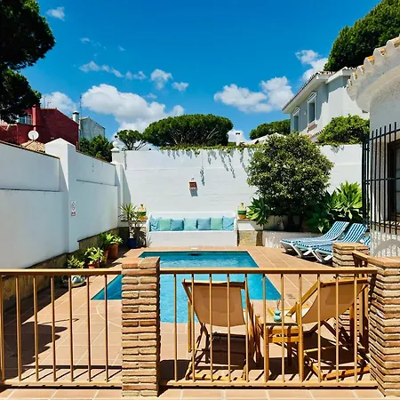 Casa Del Mar, Stunning With Swimming Pool Villa Sitio de Calahonda