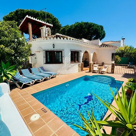 Villa Casa Del Mar, Stunning With Swimming Pool