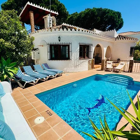 Casa Del Mar, Stunning With Swimming Pool Villa